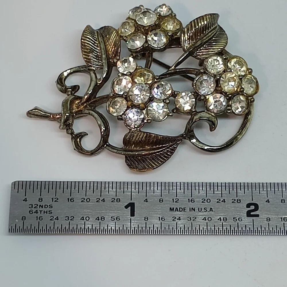 * vintage signed Coro flower bouquet clear rhinestones pin brooch